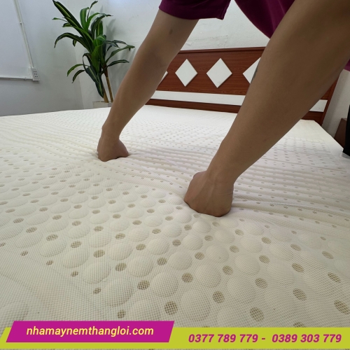 Nệm cao su thiên nhiên Rosi Massage Thắng Lợi